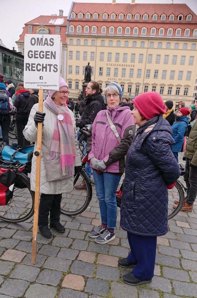 Globaler Klimastreik mit OMAS GEGEN RECHTS