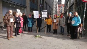 Mahnwachen an Stolpersteinen