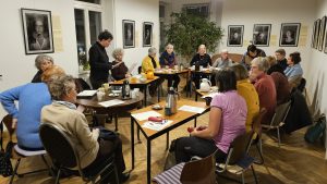 Das monatliche, interne Gruppentreffen der OMAS GEGEN RECHTS.DRESDEN, zu dem wir auch neue Interessentinnen herzlich einladen.