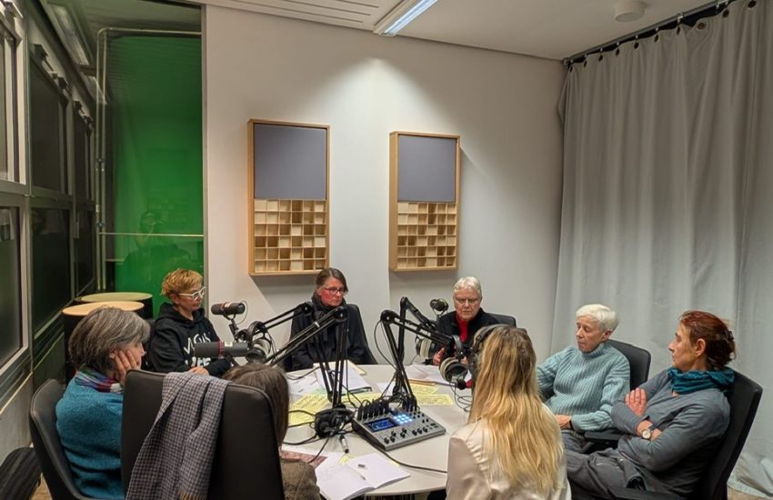 Omas gegen Recht Dresden im Podkaststudio